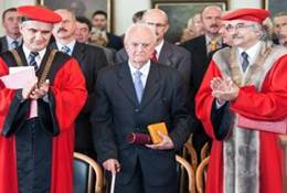 http://sportky.topky.sk/cacheImg/obr/298px/uk-byvaly-pedagog-ftvs-315687.jpg